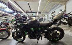 KAWASAKI Z650 1° MAIN REVISEE ET GARANTIE 