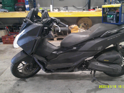 HONDA FORZA 125 ACCIDENTE RSV N°21311