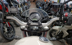 TRIUMPH STREET SCRAMBLER 900 (183€/ mois*)