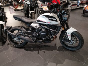 MOTO MORINI 650 SEIEMMEZZO