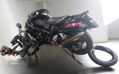 SUZUKI GSX 1300 R ACCIDENTE RSV 