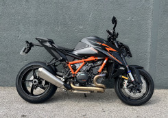 KTM 1390 SUPER DUKE R EVO