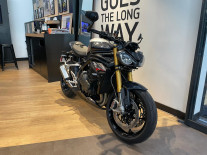 TRIUMPH SPEED TRIPLE 1200 RS - 1800 KMS - AVRIL 2025