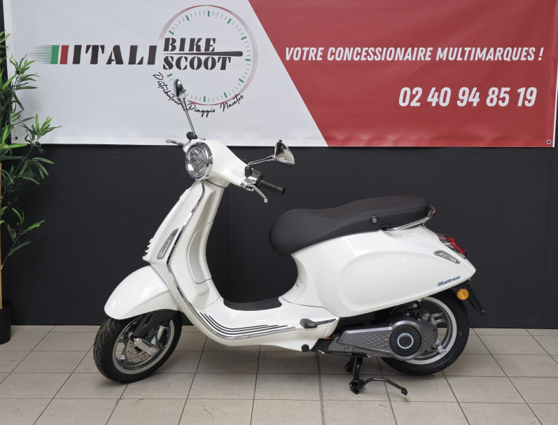 Vespa Primavera Elettrica 45