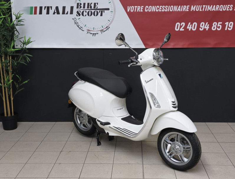Vespa Primavera Elettrica 45