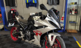 SUZUKI GSX-8R