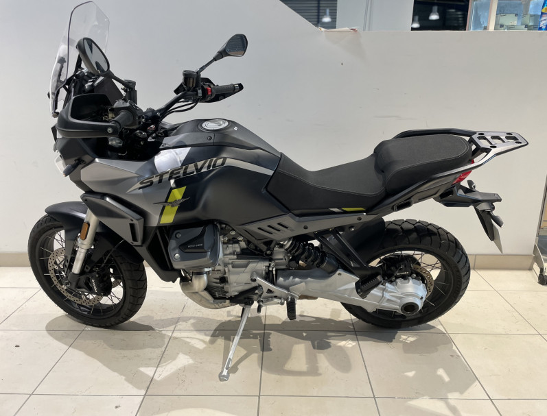 MOTO GUZZI STELVIO ARAS