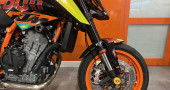 KTM 890 DUKE R