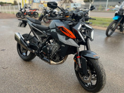 KTM 990 DUKE