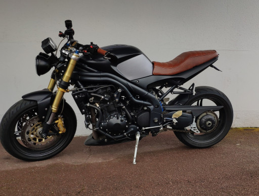 TRIUMPH SPEED TRIPLE 1050