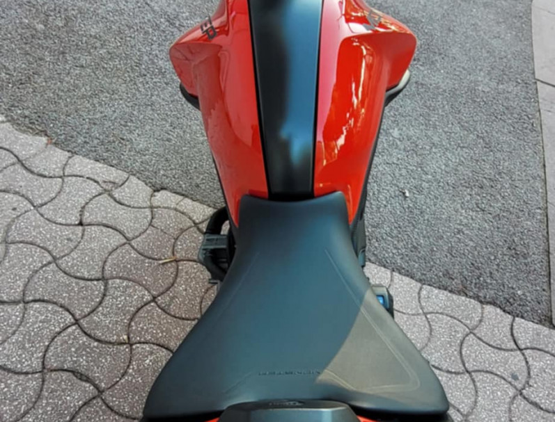 DUCATI MONSTER 937 RED