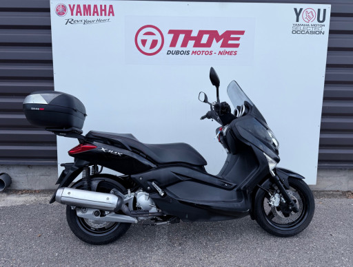 YAMAHA X-MAX 125