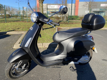 VESPA PRIMAVERA 125