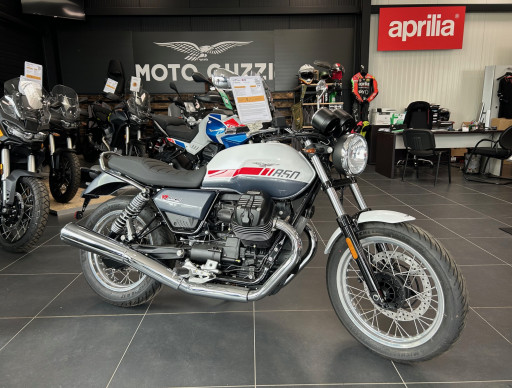MOTO GUZZI V7 SPECIAL 850cm3 neuve 0 kms Déstockage
