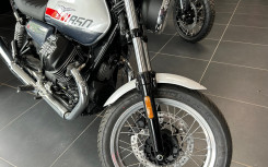 MOTO GUZZI V7 SPECIAL 850cm3 neuve 0 kms Déstockage