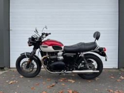 TRIUMPH BONNEVILLE T100 900