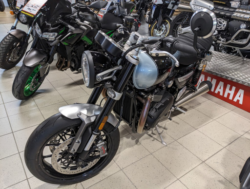TRIUMPH SPEED TWIN 1200
