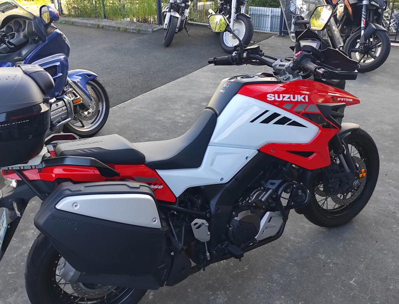 SUZUKI DL V-STROM 1050XT