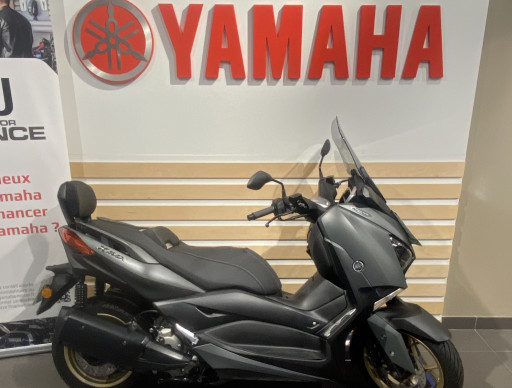 YAMAHA XMAX 300 Tech Max