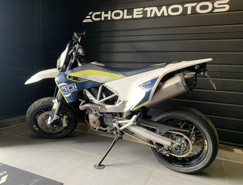 HUSQVARNA 701 SUPERMOTARD