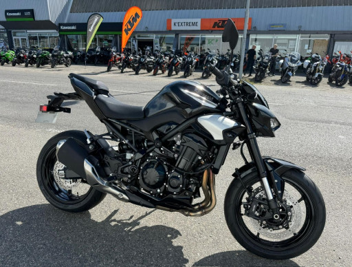 KAWASAKI Z 900