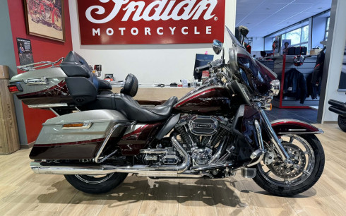 HARLEY-DAVIDSON TOURING ELECTRA GLIDE 1800 ULTRA CVO