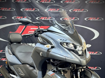 YAMAHA TRICITY 300