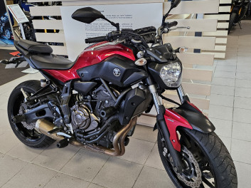 YAMAHA MT-07