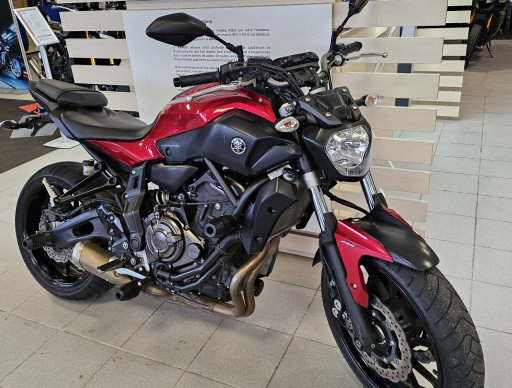YAMAHA MT-07