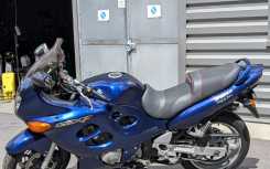 SUZUKI GSX 750 F