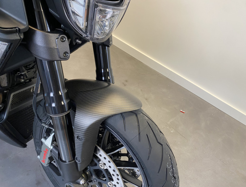 DUCATI DIAVEL DARK