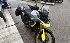 SUZUKI DL V-STROM 800DE - 2024 -3837 KM - OCCASION - GARANTIE / RÉVISÉE / LIVRAISON POSSIBLE