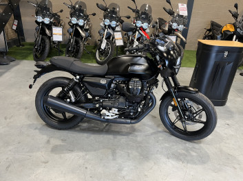 MOTO GUZZI V7 STONE