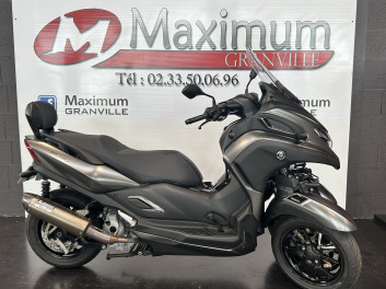 YAMAHA TRICITY 300