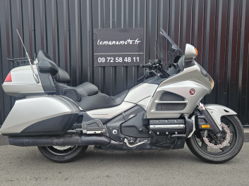 HONDA GL1800 GOLDWING