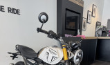 TRIUMPH SPEED NEUVE 400 POUR 116 € MOIS CHEZ TRIUMPH 47 AGEN 