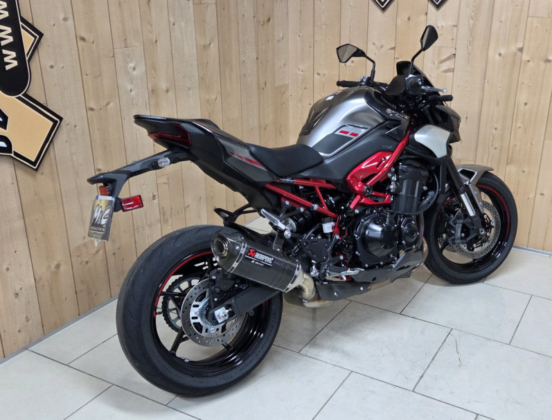KAWASAKI Z 900 2025 PACK PERFORMANCE