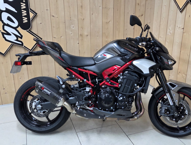 KAWASAKI Z 900 2025 PACK PERFORMANCE