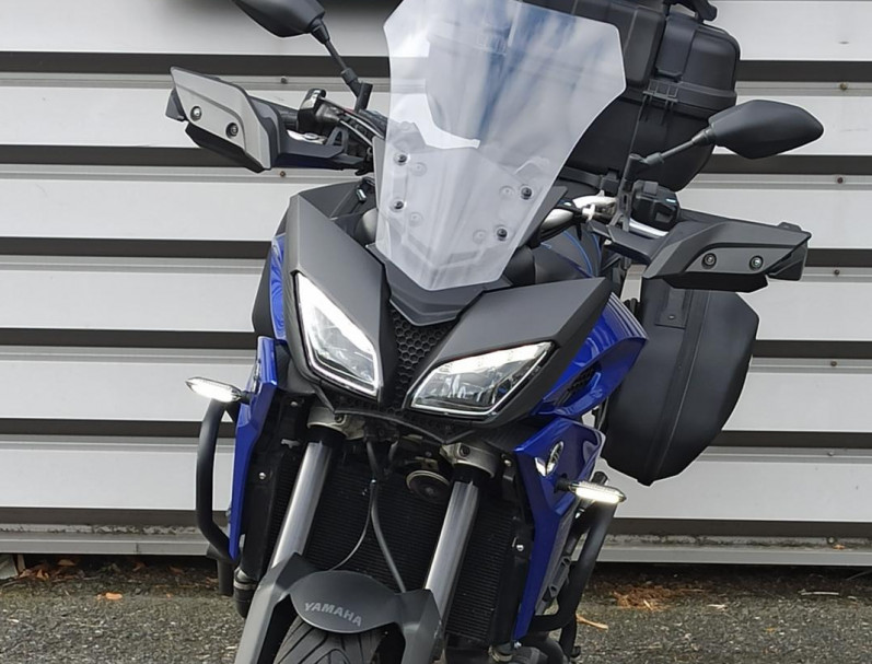 YAMAHA TRACER 9