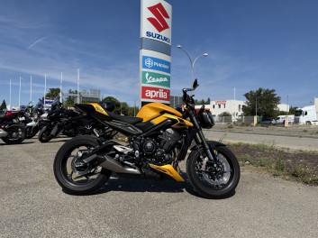 TRIUMPH STREET TRIPLE 765 RS