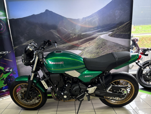 KAWASAKI Z 650 RS / 189.81 €/MOIS* / DSN MOTOS 40