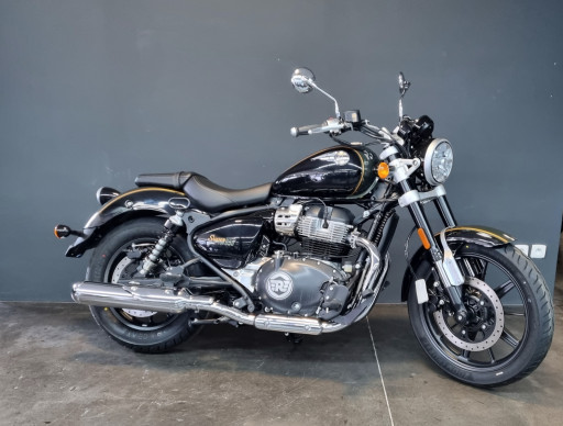 ROYAL ENFIELD SUPER METEOR INTERSTELLAR GREEN / 146.99€/MOIS* / DSN MOTOS 40