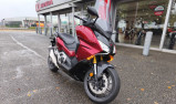 HONDA FORZA 750 ABS COLORIS ROUGE NEUF 0KMS