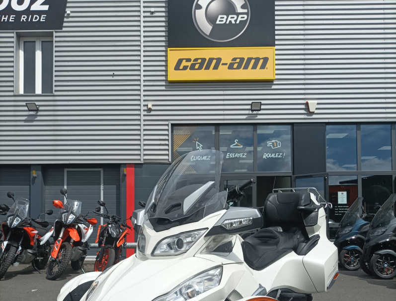 CAN-AM SPYDER RT