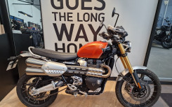 TRIUMPH SCRAMBLER 1200 XE 02/25 600KMS