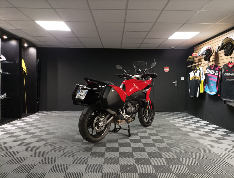 DUCATI Multistrada v2 s 
