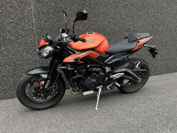 TRIUMPH STREET TRIPLE 765 R