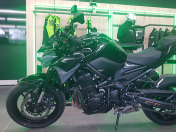 KAWASAKI Z 900