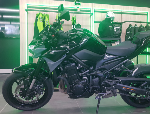 KAWASAKI Z 900
