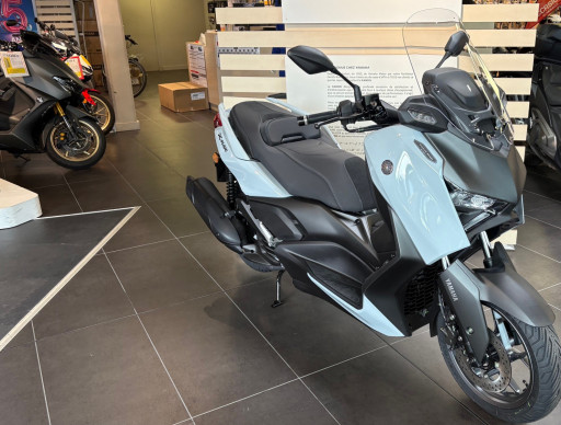 YAMAHA XMAX 125 TECH MAX - Garantie 06/2030